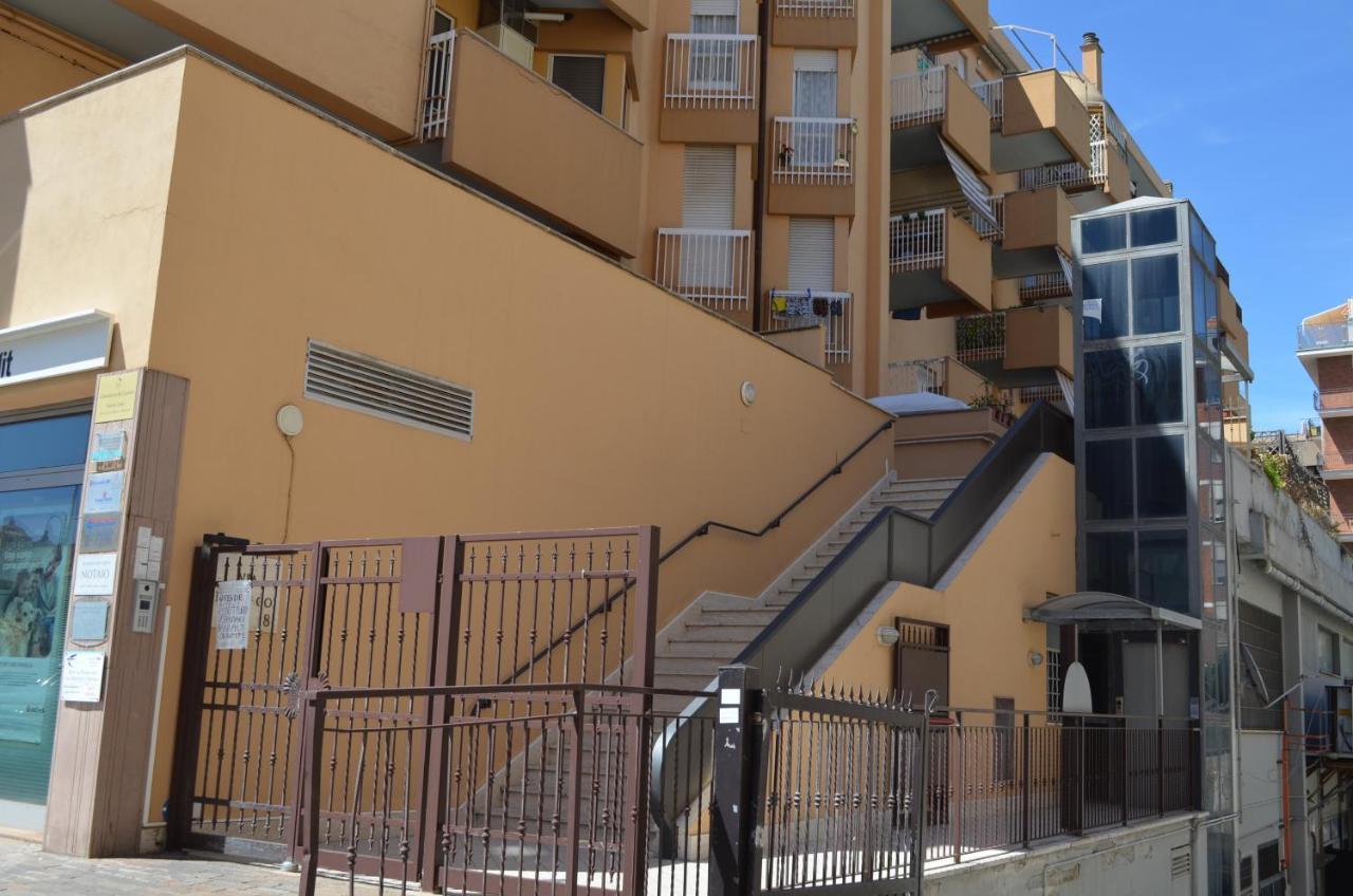 Open Space Centralissimo Nettuno Fronte Porto 외부 사진